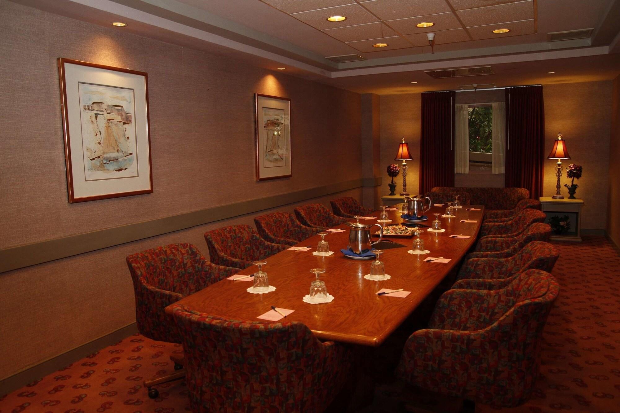Ramada By Wyndham Viscount Suites Tucson East Экстерьер фото