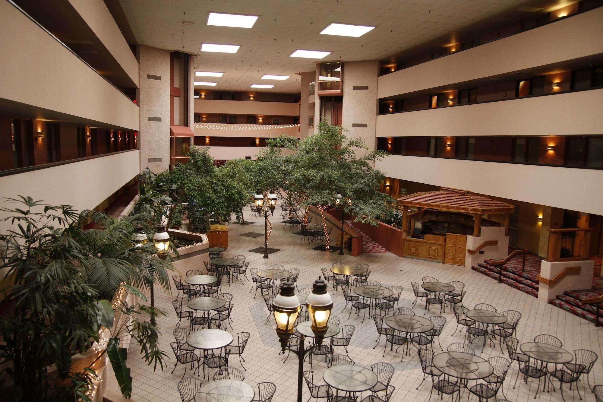 Ramada By Wyndham Viscount Suites Tucson East Экстерьер фото