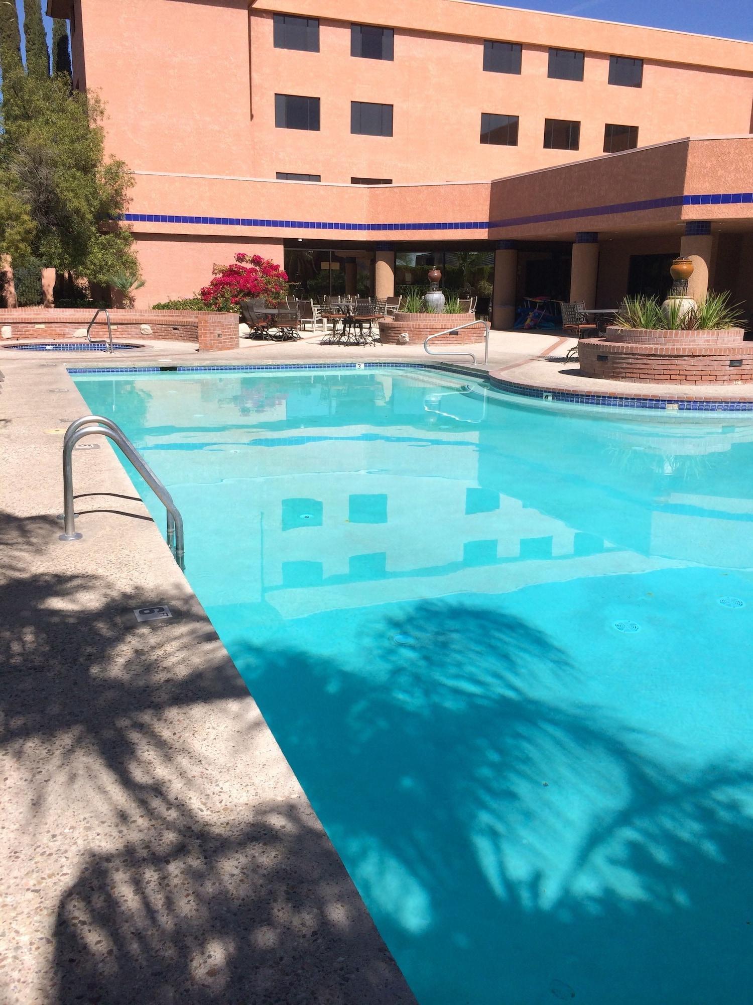 Ramada By Wyndham Viscount Suites Tucson East Экстерьер фото