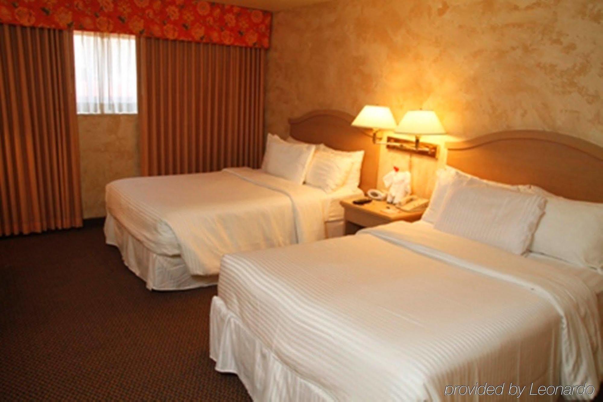 Ramada By Wyndham Viscount Suites Tucson East Экстерьер фото