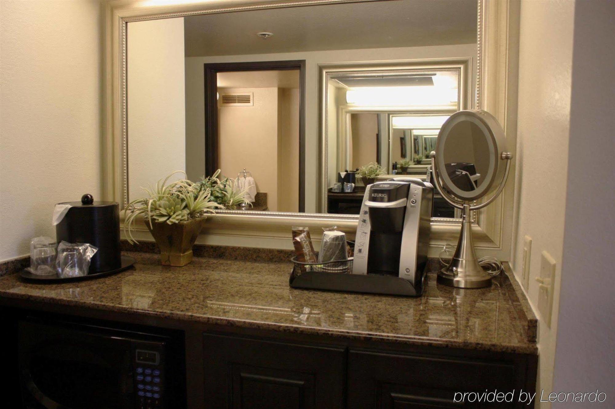 Ramada By Wyndham Viscount Suites Tucson East Экстерьер фото